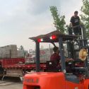 北京 黄金麻冰裂纹，地铺石装车