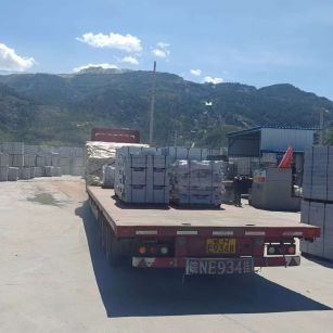 北京 芝麻白仿形路沿石，直形路沿石