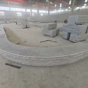 北京 芝麻白异形坐凳，自然面光面弧形加工