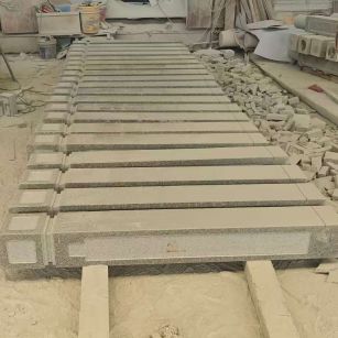 北京 芝麻白异形加工雕刻-栏杆大柱，方柱