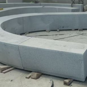 北京 芝麻白花岗岩光面弧形坐凳