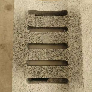 北京 芝麻白拉丝面花岗岩U型开槽排水槽