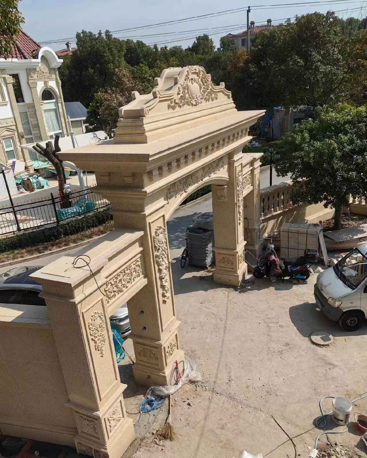 北京 黄金麻荔枝面花岗岩别墅门楼