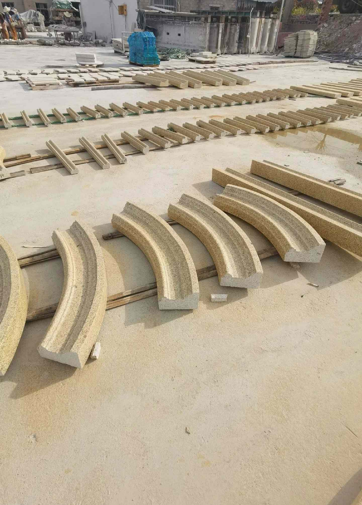 北京 黄金麻花岗岩别墅线条