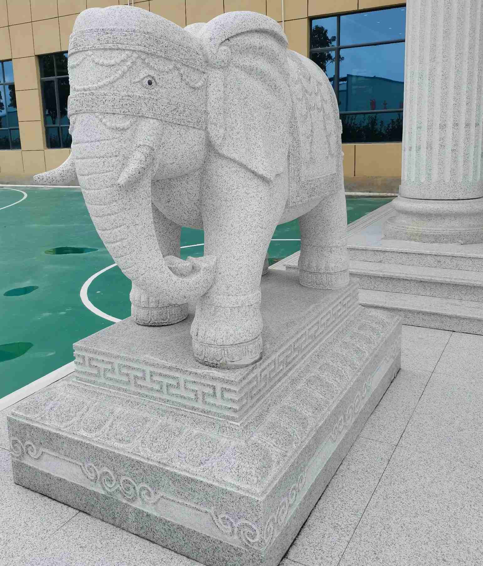 北京 白麻花岗岩动物异形石雕-大象