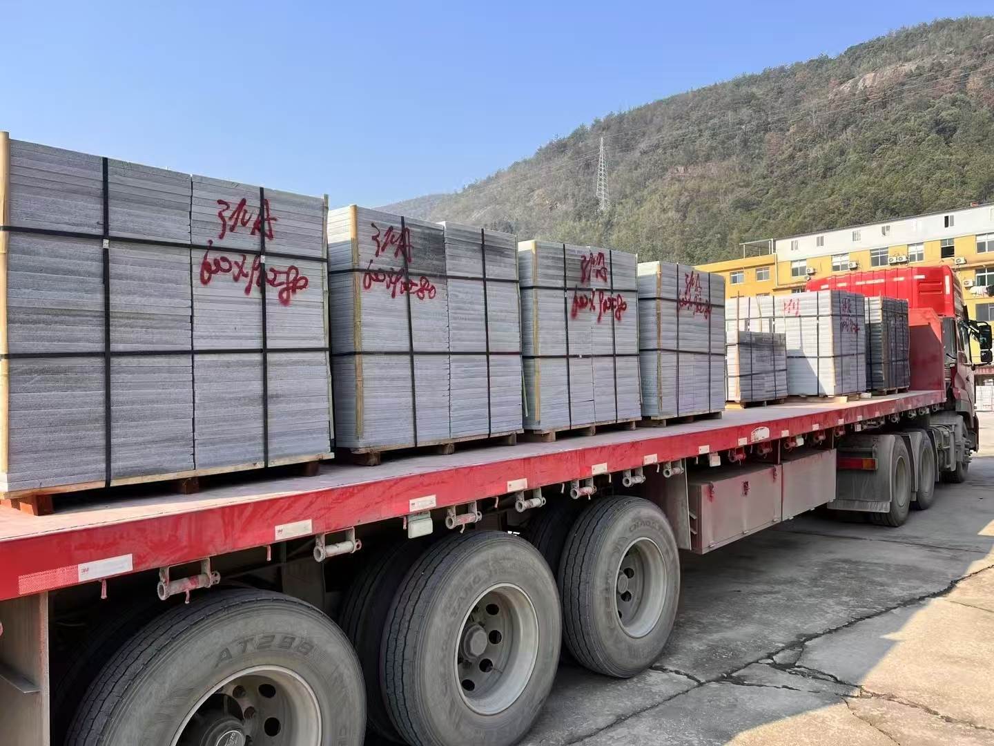 北京 芝麻灰地铺石出货日常