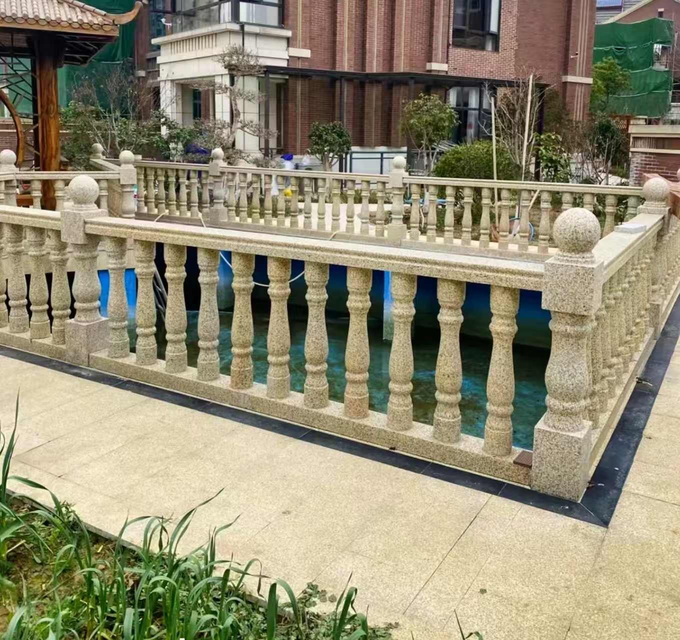 北京黄金麻花岗岩石材栏杆，扶手，将军柱，花瓶柱