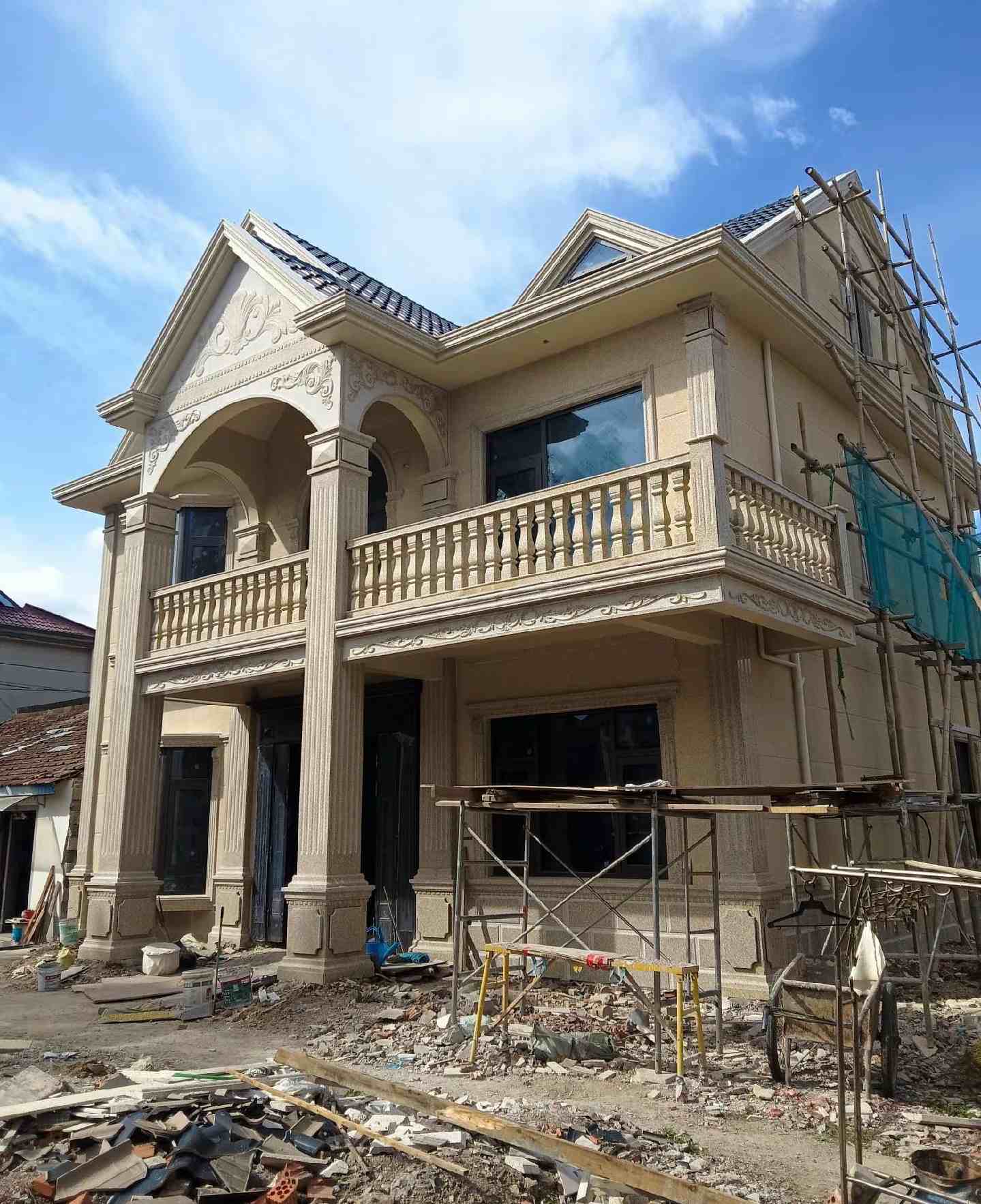 北京 黄金麻花岗岩石材私人别墅雕花门楼柱阳台栏杆