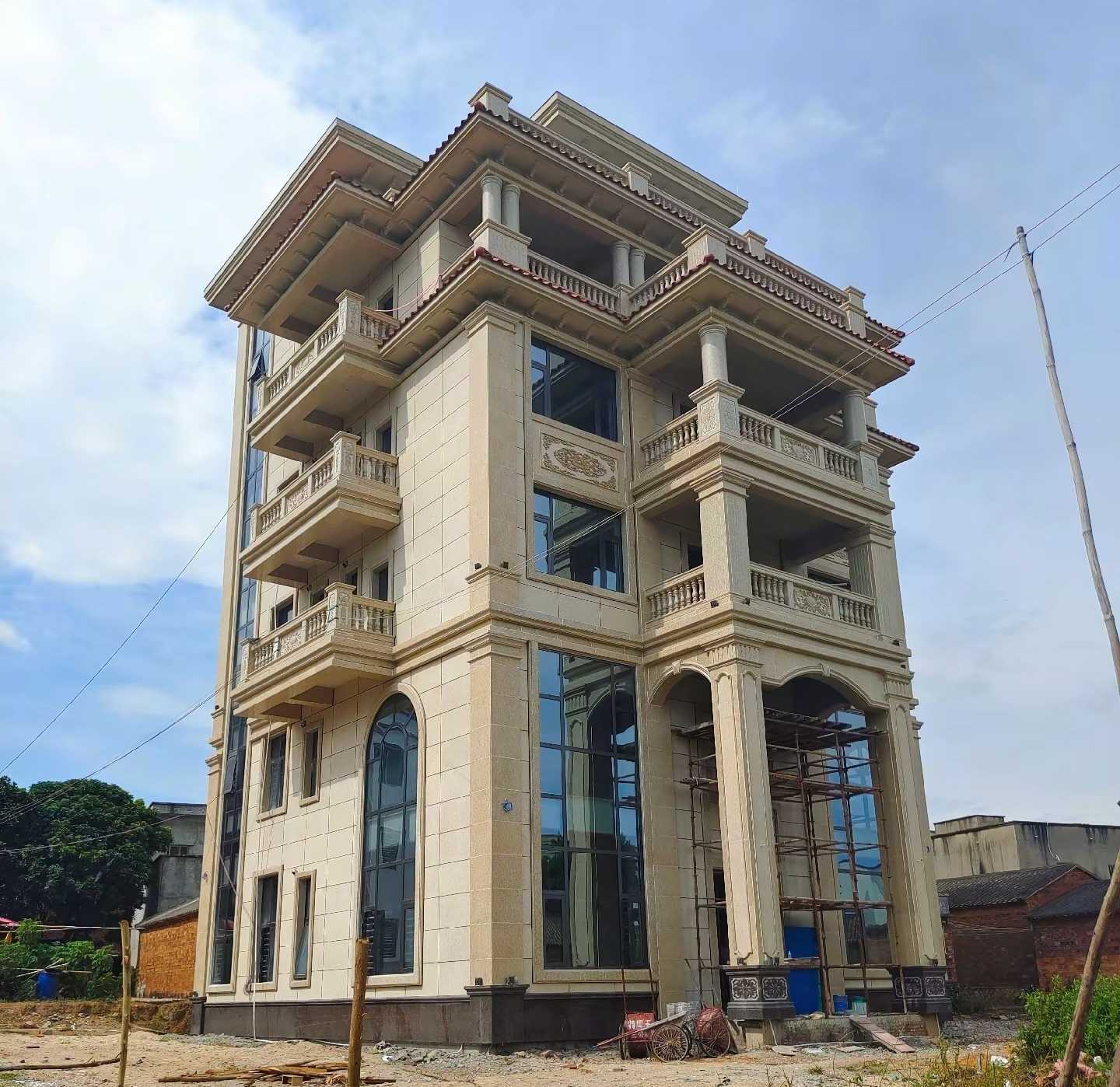 北京 黄金麻花岗岩石材别墅外墙干挂搭配（雕花栏杆花瓶柱门楼罗马柱）