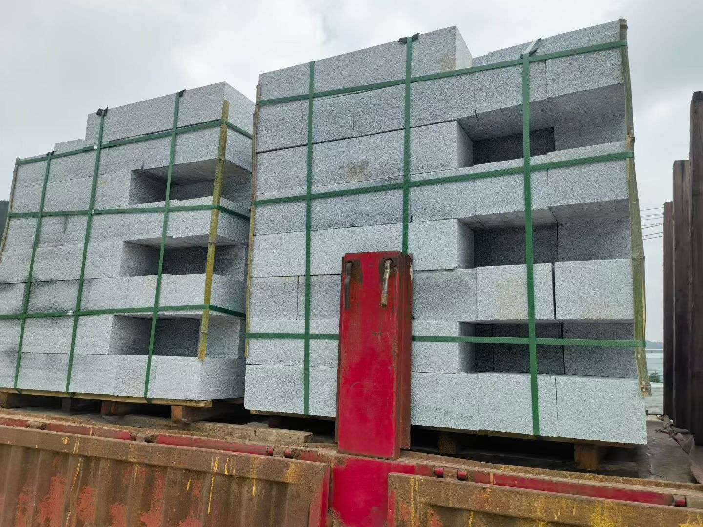 北京 芝麻白花岗岩路沿石，平石，路侧石，马路牙子，路缘石，立缘石，平缘石等