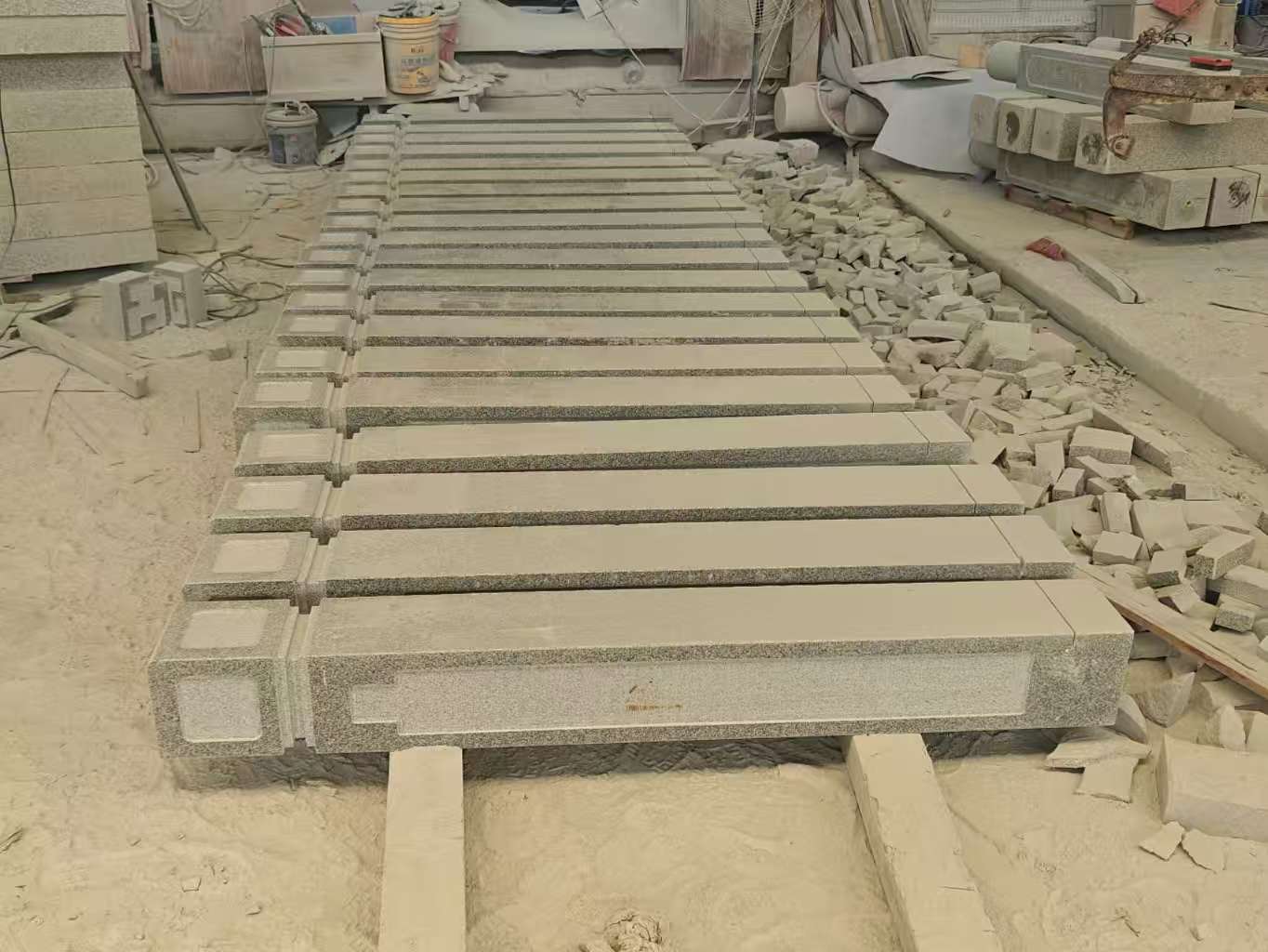 北京 芝麻白异形加工雕刻-栏杆大柱，方柱